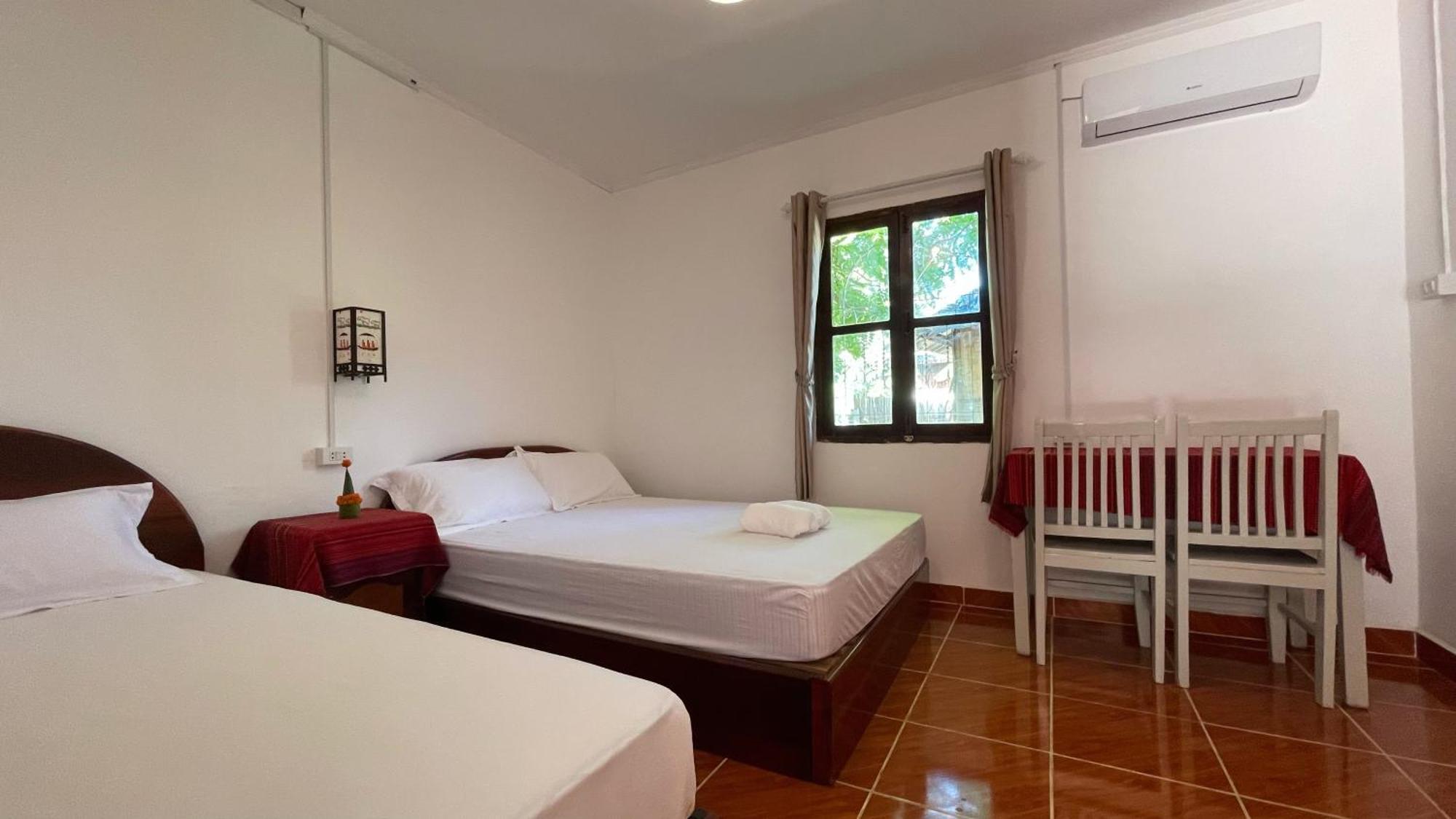 Moukdavan Guesthouse Луанг Прабанг Екстериор снимка