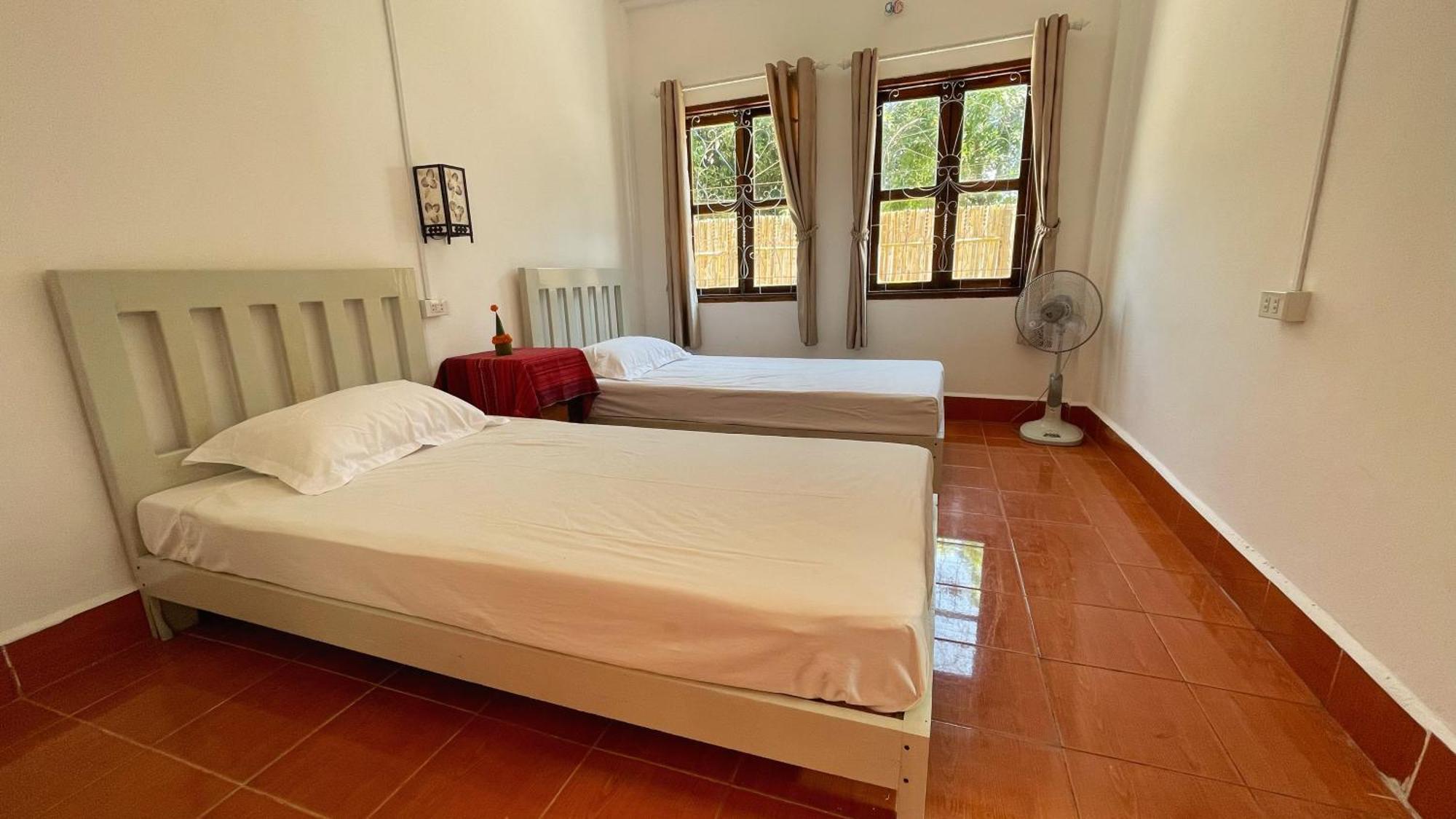 Moukdavan Guesthouse Луанг Прабанг Екстериор снимка