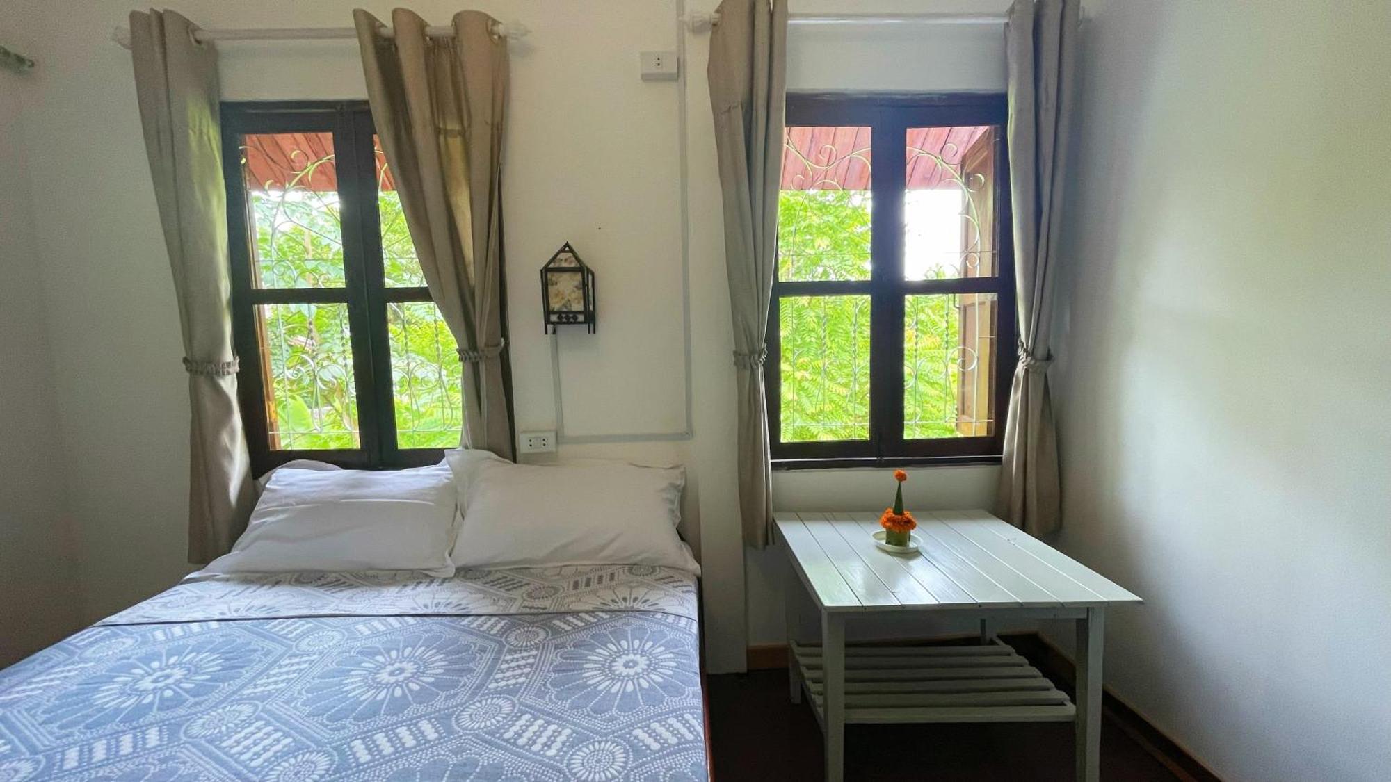 Moukdavan Guesthouse Луанг Прабанг Екстериор снимка